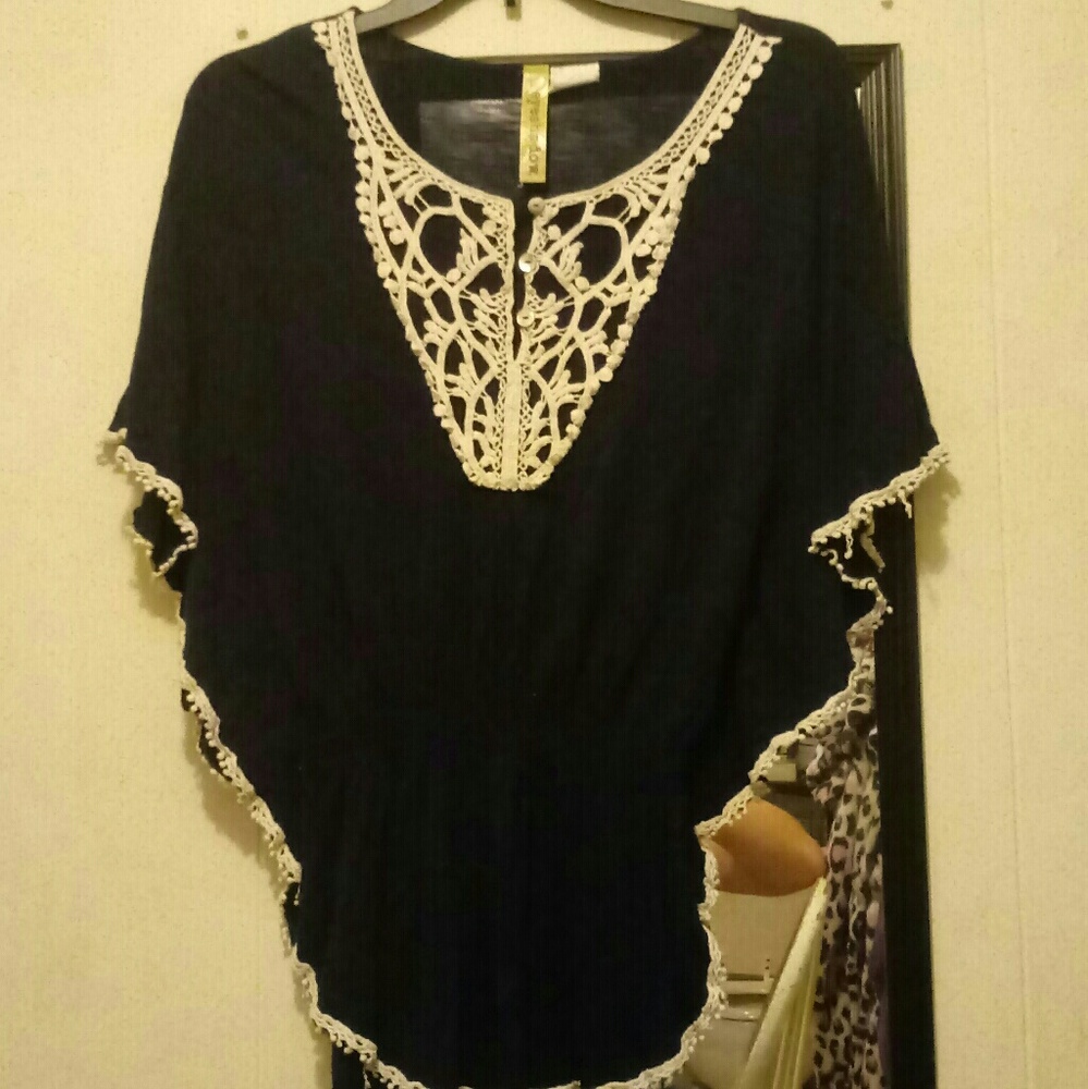 Size small eyeshadow brand shirt